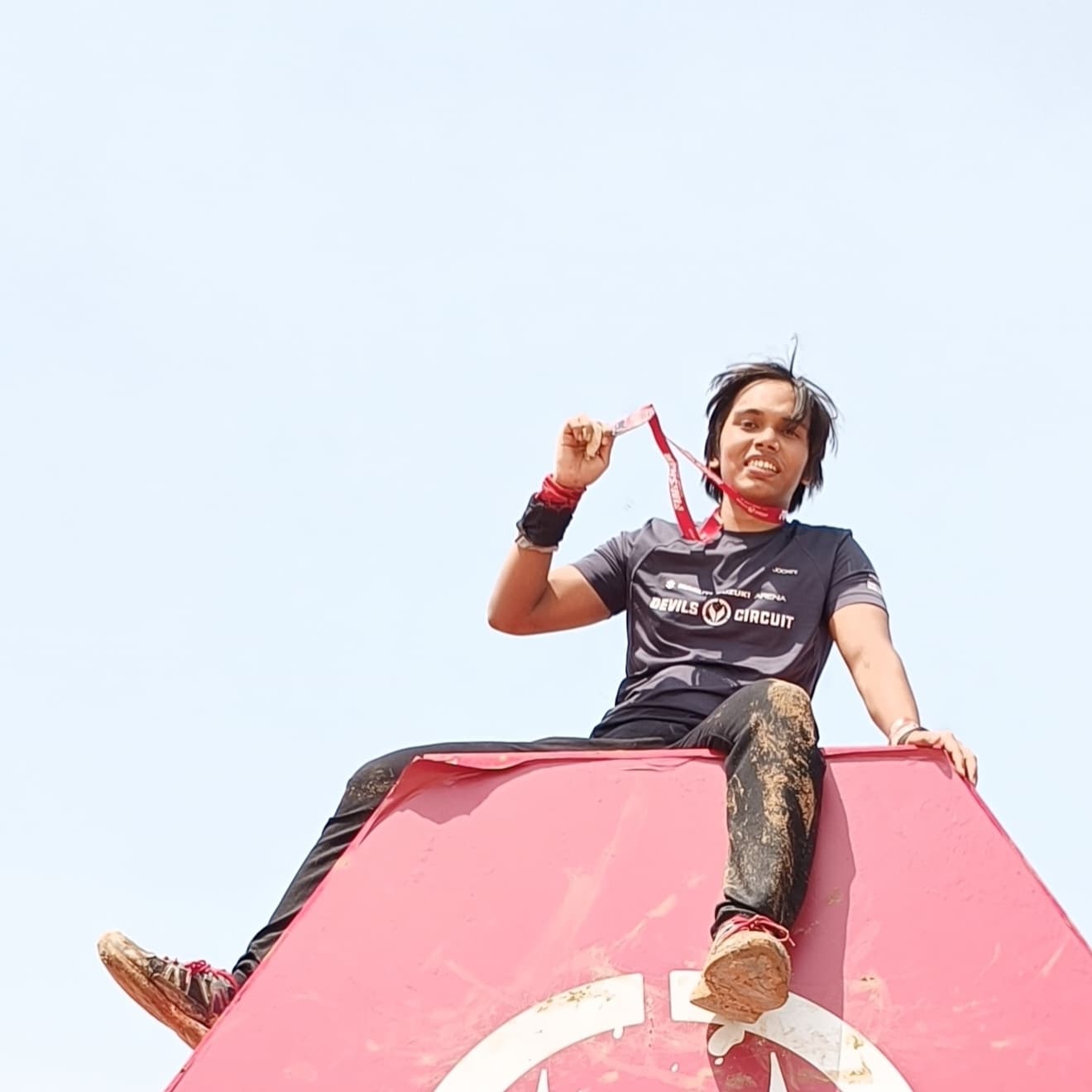 Obstacle race, mud included